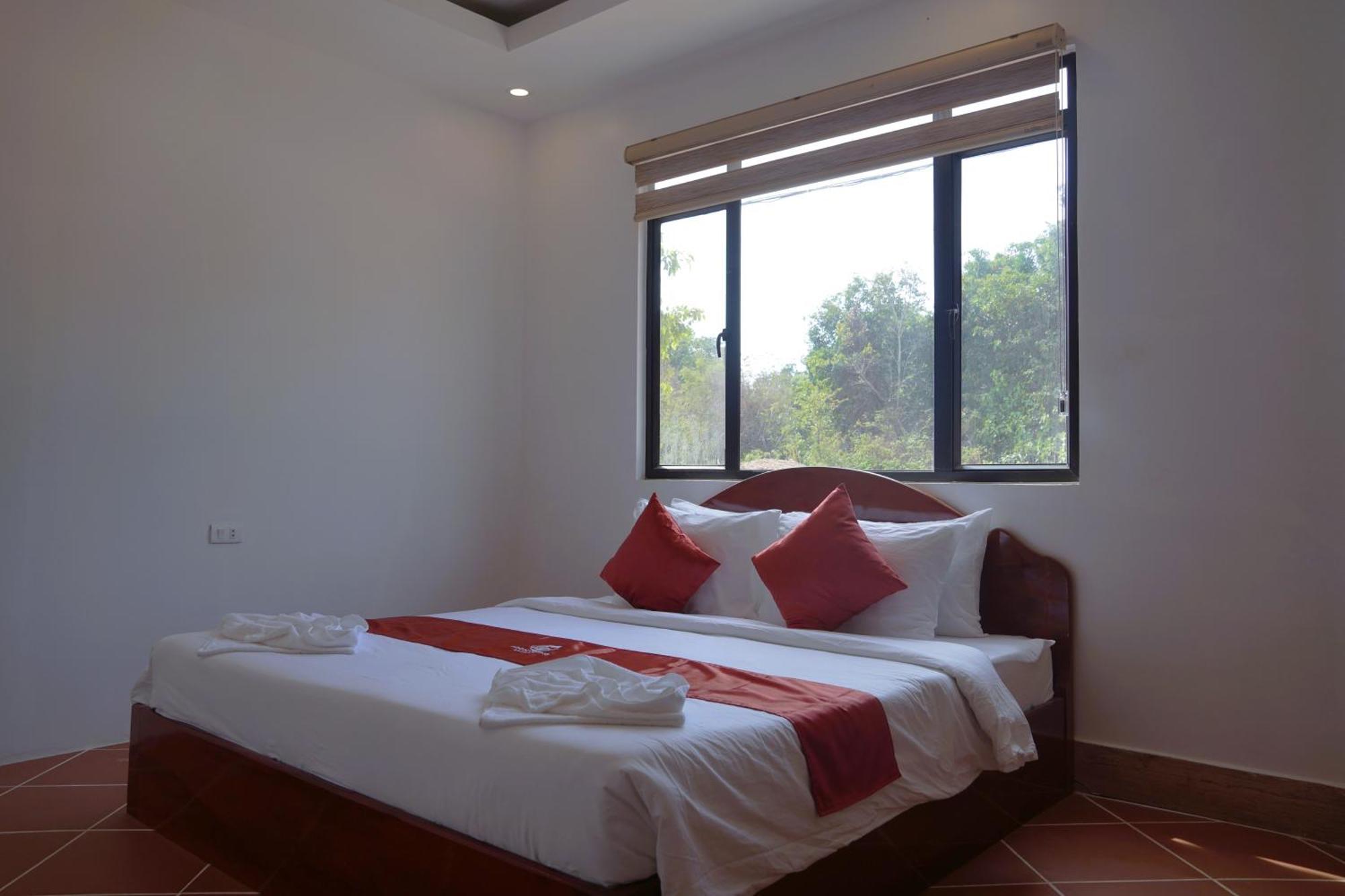 Soonnoeng Resort Koh Rong Sanloem Bagian luar foto