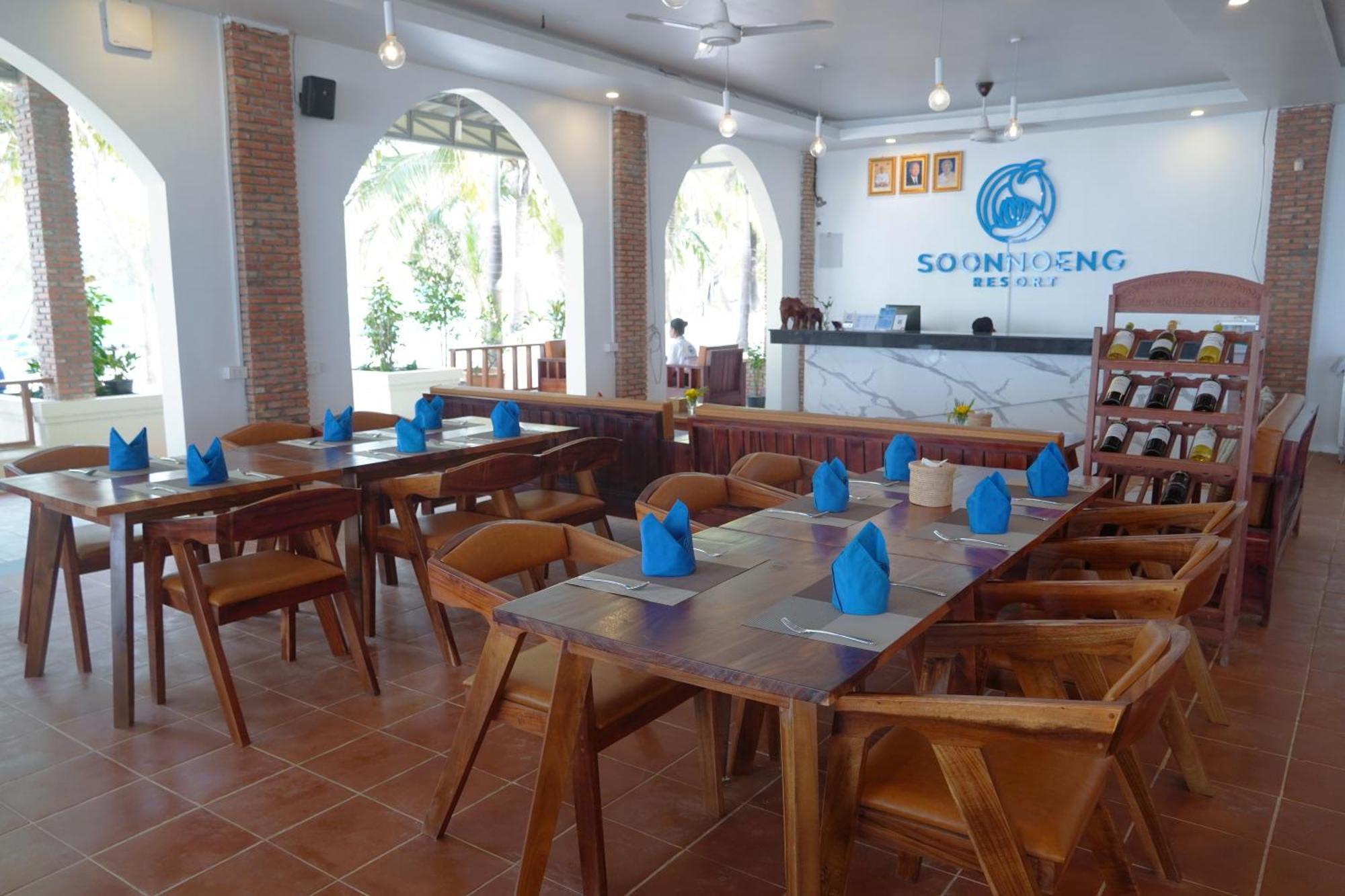 Soonnoeng Resort Koh Rong Sanloem Bagian luar foto